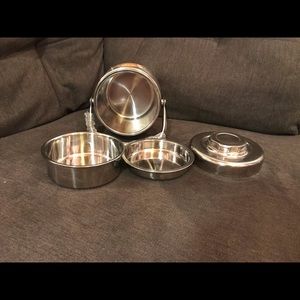 Stainless steel bento box style lunch box